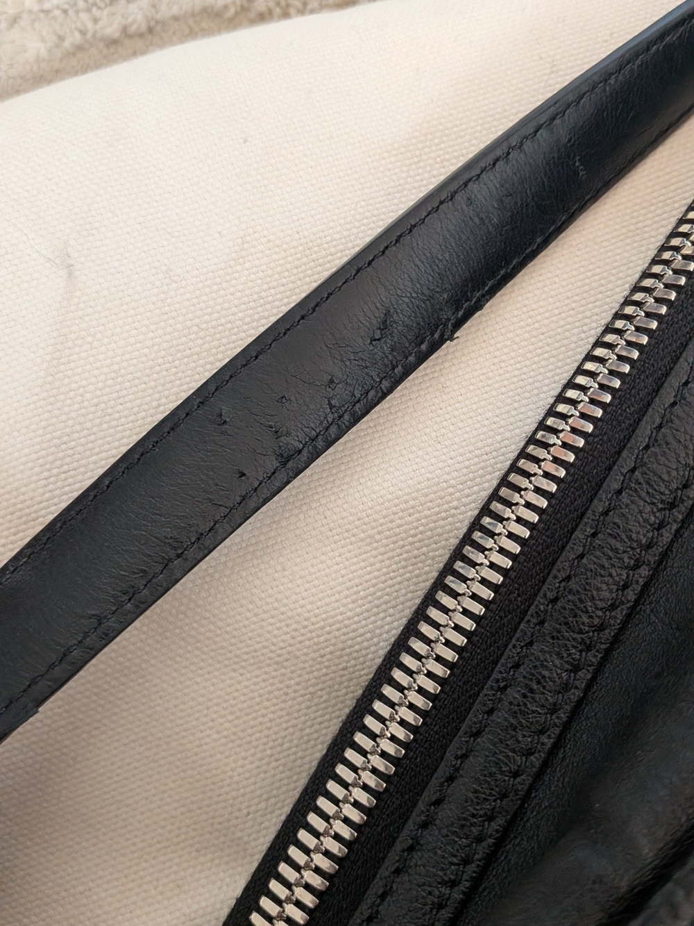 Acne Studios Black Leather Camero Camara Shoulder Bag - Picture 3 of 5
